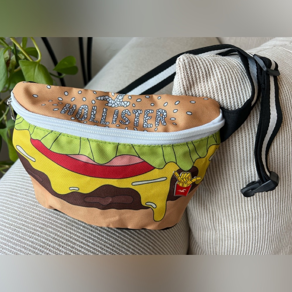 🌈 Hollister Crossbody Bag 🏳️‍🌈 Fanny Pack 🤗 New